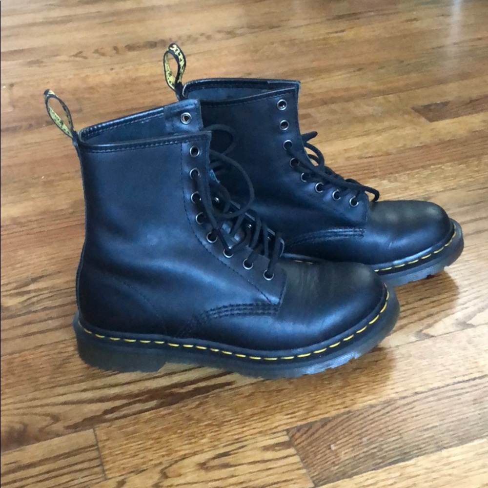 Dr. Martens limited Airwave boot